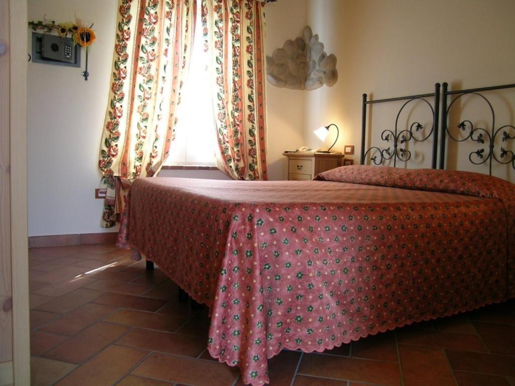 Agriturismo Le Tese Кола Экстерьер фото
